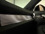 Volvo EX40 Single Motor Extended Range Ultra 82 kWh | Schuifdak | 360° Camera | Harman Kardon | Adaptieve Cruise Control | Bestuurdersstoel elektrisch geheugen | Stoel en Stuurwielverwarming | 19 Inch | Passagiersstoel elektrisch | Microtech / alcantara bekleding met wit stiksel en bies | Zitting verlenging voorstoelen | Pilot Assist | BLIS Dode Hoek Detectie | Warmtepomp | Google Infotainment | Keyless Drive | Verlichtingspack 2 | Parkeersensoren voor+achter | Privacy Glass | Elektrisch bedienbare achterklep | Draadloos telefoon opladen | DAB Radio | Apple Carplay/Android Auto | Volvo On Call met mobiele App functie | Onyx Black Metallic |