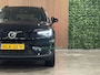 Volvo EX40 Single Motor Extended Range Ultra 82 kWh | Schuifdak | 360° Camera | Harman Kardon | Adaptieve Cruise Control | Bestuurdersstoel elektrisch geheugen | Stoel en Stuurwielverwarming | 19 Inch | Passagiersstoel elektrisch | Microtech / alcantara bekleding met wit stiksel en bies | Zitting verlenging voorstoelen | Pilot Assist | BLIS Dode Hoek Detectie | Warmtepomp | Google Infotainment | Keyless Drive | Verlichtingspack 2 | Parkeersensoren voor+achter | Privacy Glass | Elektrisch bedienbare achterklep | Draadloos telefoon opladen | DAB Radio | Apple Carplay/Android Auto | Volvo On Call met mobiele App functie | Onyx Black Metallic |