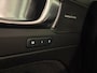 Volvo EX40 Single Motor Extended Range Ultra 82 kWh | Schuifdak | 360° Camera | Harman Kardon | Adaptieve Cruise Control | Bestuurdersstoel elektrisch geheugen | Stoel en Stuurwielverwarming | 19 Inch | Passagiersstoel elektrisch | Microtech / alcantara bekleding met wit stiksel en bies | Zitting verlenging voorstoelen | Pilot Assist | BLIS Dode Hoek Detectie | Warmtepomp | Google Infotainment | Keyless Drive | Verlichtingspack 2 | Parkeersensoren voor+achter | Privacy Glass | Elektrisch bedienbare achterklep | Draadloos telefoon opladen | DAB Radio | Apple Carplay/Android Auto | Volvo On Call met mobiele App functie | Onyx Black Metallic |