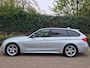 BMW 3-Serie Touring M Sport Apple CarPlay dig.dash Navi GR NAP NL Edition M Sport Shadow Executive