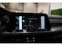 Volkswagen Golf Variant 1.5 eTSI R-Line * Pano - Keyless - IQ Light - ACC - Blind Spot - 18" - Sfeer *
