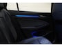 Volkswagen Golf Variant 1.5 eTSI R-Line * Pano - Keyless - IQ Light - ACC - Blind Spot - 18" - Sfeer *