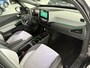 Volkswagen ID.3 Pro Advantage 58 kWh Airco - Achteruitrijcamera - Navigatie - Apple carplay - parkeersensoren - Voorstoelen verwarmd - Rondomzicht camera - Licht metalen velgen 18 inch - Radio - Led verlichting  - Stuur multifunctioneel - Cruise control