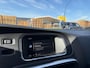 Volvo V40 2.0 T4 Business Sport | 1E EIGENAAR | 12MND GARANTIE | PANO | STANDKACHEL | LEDER | CAMERA | LED | CRUISE | STOELVERWM. |
