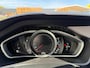 Volvo V40 2.0 T4 Business Sport | 1E EIGENAAR | 12MND GARANTIE | PANO | STANDKACHEL | LEDER | CAMERA | LED | CRUISE | STOELVERWM. |