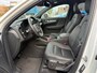 Volvo XC40 2.0 T4 R-Design | 1E EIGENAAR | 12MND GARANTIE | AUTOMAAT | LED | DAB | PANO | CRUISE | TREKHAAK | CARPLAY |