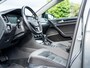 Volkswagen Golf Variant 1.5 TSI Highline R Line | Schuif/ Kantel Dak | Origineel NL | Keyless | Camera | Stoelverwarming | Adaptieve Cruise Control | DAB+ | Climate Control | ErgoActive Massage Stoel | Velours Bekleding |