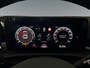Volkswagen T-Roc 1.5 eTsi Life First Edition 116PK DSG | Trekhaak | Stuurverwarming | Zwart dak |