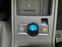 Volkswagen T-Roc 1.5 eTsi Life First Edition 116PK DSG | Trekhaak | Stuurverwarming | Zwart dak |
