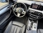 BMW 5-Serie Touring 520i High Executive Edition | 1E EIGENAAR | 12MND GARANTIE | LED | PANODAK | TREKHAAK | LEDER | NAVI | CARPLAY | DAB |