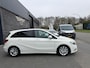 Mercedes-Benz B-klasse 180 Ambition | 12MND GARANTIE | CRUISE | XENON | LMV | TREKHAAK | NAVI |