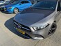 Mercedes-Benz A-klasse 180 AMG Line | 1E EIGENAAR | 12MND GARANTIE | LED | CAMERA | SFEER | DAB | CARPLAY | CRUISE | NAVI |