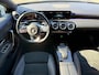 Mercedes-Benz A-klasse 180 AMG Line | 1E EIGENAAR | 12MND GARANTIE | LED | CAMERA | SFEER | DAB | CARPLAY | CRUISE | NAVI |