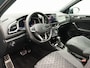 Volkswagen T-Roc 1.5 TSI R-Line Edition | Apple CarPlay & Android auto | parkeersensoren rondom | Achteruitrijcamera | Adaptieve cruise control | Navi | Verwarmbare stoelen | Dodehoek detectie |