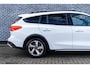 Ford Focus Wagon 1.5 EcoBoost 150 Active X Business | Cruise Control Adaptief | Dodehoekdetectie | Head-up Display | Achteruitrijcamera | Parkeersensoren | Keyless Entry | Elektrische Achterklep | Navigatie | Apple Carplay | Android Auto