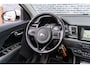 Kia Niro Hybrid 1.6 GDi DCT6 DynamicLine | Trekhaak | Navigatie | Apple Carplay | Android Auto | Achteruitrijcamera | Parkeersensoren | Leder/Stof Bekleding | Lichtmetalen Velgen