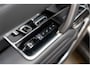Land Rover Range Rover P550e Autobiography 24" Blackpack Yellow Details 3.0 P550e Autobiography PHEV