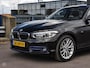BMW 1-Serie 118i Corporate Lease High Executive | Sport Line | Leder| Sportstoelen | Camera | LED | Navigatie | Stoelverwarming | 17"