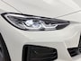BMW i4 EDrive35 70 kWh M-sportpakket (1e Eig, Dealer OnderH, Navi Pro, Camera, Carplay, Addapt Cruise, StoelV, PDC V+A, Etc)