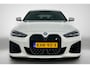 BMW i4 EDrive35 70 kWh M-sportpakket (1e Eig, Dealer OnderH, Navi Pro, Camera, Carplay, Addapt Cruise, StoelV, PDC V+A, Etc)