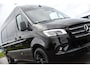 Mercedes-Benz Sprinter 319 3.0 CDI L2H2 Black Edition Adaptieve Cruise, Camera, Carplay, 10,5'' Mbux, LED, Stoelverwarming, Geveerde stoel, Trekhaak, Uniek!