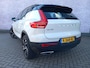 Volvo XC40 2.0 T5 AWD R-Design | Trekhaak | Harman Kardon Audio | Panoramadak | 360 Graden Camera | Apple Carplay | Android Auto | Elektrisch Verstelbare Voorstoelen | Stoelverwarming voor en achter | Keyless Entry | Elektrische Achterklep | BLIS | Parkeerverwarming