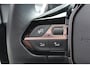 Peugeot 2008 1.2 HYBRID 145PK ALLURE AUTOMAAT / NAVI / LEDER / CLIMA / LED / PDC / 17" LMV / KEYLESS / 360° CAMERA / ADAPT. CRUISECONTROL / 1E EIGENAAR / NIEUWSTAAT !!