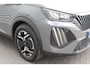 Peugeot 2008 1.2 HYBRID 145PK ALLURE AUTOMAAT / NAVI / LEDER / CLIMA / LED / PDC / 17" LMV / KEYLESS / 360° CAMERA / ADAPT. CRUISECONTROL / 1E EIGENAAR / NIEUWSTAAT !!