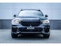 BMW X5 xDrive45e M-Sport Dravid Grau Skylounge / Bowers & Wilkins / Achteras sturing / Individual / Alcantara Hemel /