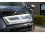 Audi Q5 50 TFSI e Quattro S edition | Luchtvering | Trekhaak | Ambiance sfeerverlichting | Panoramisch schuif/kanteldak | Head-up Display | HD Matrix LED verlichting | Half lederen interieur | Zwart optiek |