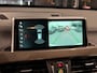 BMW X1 SDrive20i High Executive AUT/LED/NAVI/HUD/LEDER/CAMERA/PDC/DEALER-ONDERHOUDEN