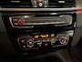 BMW X1 SDrive20i High Executive AUT/LED/NAVI/HUD/LEDER/CAMERA/PDC/DEALER-ONDERHOUDEN