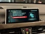 BMW X1 SDrive20i High Executive AUT/LED/NAVI/HUD/LEDER/CAMERA/PDC/DEALER-ONDERHOUDEN