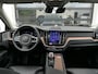 Volvo XC60 2.0 T8 Plug-in hybrid AWD Ultimate Dark | 455PK | Luchtvering | Bowers & Wilkens | 360°-camera | Stoelventilatie | Massage | Nappa | Panoramadak | Trekhaak | Orrefors Sweden | Head-up display | Stoelverwarming V+A
