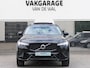 Volvo XC60 2.0 T8 Plug-in hybrid AWD Ultimate Dark | 455PK | Luchtvering | Bowers & Wilkens | 360°-camera | Stoelventilatie | Massage | Nappa | Panoramadak | Trekhaak | Orrefors Sweden | Head-up display | Stoelverwarming V+A