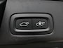 Volvo XC60 2.0 T8 Plug-in hybrid AWD Ultimate Dark | 455PK | Luchtvering | Bowers & Wilkens | 360°-camera | Stoelventilatie | Massage | Nappa | Panoramadak | Trekhaak | Orrefors Sweden | Head-up display | Stoelverwarming V+A