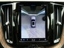 Volvo XC60 2.0 T8 Plug-in hybrid AWD Ultimate Dark | 455PK | Luchtvering | Bowers & Wilkens | 360°-camera | Stoelventilatie | Massage | Nappa | Panoramadak | Trekhaak | Orrefors Sweden | Head-up display | Stoelverwarming V+A