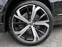 Volvo XC60 2.0 T8 Plug-in hybrid AWD Ultimate Dark | 455PK | Luchtvering | Bowers & Wilkens | 360°-camera | Stoelventilatie | Massage | Nappa | Panoramadak | Trekhaak | Orrefors Sweden | Head-up display | Stoelverwarming V+A