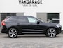 Volvo XC60 2.0 T8 Plug-in hybrid AWD Ultimate Dark | 455PK | Luchtvering | Bowers & Wilkens | 360°-camera | Stoelventilatie | Massage | Nappa | Panoramadak | Trekhaak | Orrefors Sweden | Head-up display | Stoelverwarming V+A