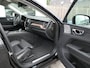 Volvo XC60 2.0 T8 Plug-in hybrid AWD Ultimate Dark | 455PK | Luchtvering | Bowers & Wilkens | 360°-camera | Stoelventilatie | Massage | Nappa | Panoramadak | Trekhaak | Orrefors Sweden | Head-up display | Stoelverwarming V+A