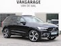 Volvo XC60 2.0 T8 Plug-in hybrid AWD Ultimate Dark | 455PK | Luchtvering | Bowers & Wilkens | 360°-camera | Stoelventilatie | Massage | Nappa | Panoramadak | Trekhaak | Orrefors Sweden | Head-up display | Stoelverwarming V+A