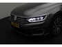 Volkswagen Passat Variant 1.4 TSI GTE Highline 2016 Panoramadak | Trekhaak | Bluetooth | Stoelverwarming | Ergocomfort | Navigatie | LED | Cruise control | Climate control | Lichtmetaal | Goed onderhouden