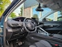 Peugeot 3008 1.6 HYbrid 225 Allure Carplay! Plug-In! Camera! Navigatie! Mooie/Nette Auto!