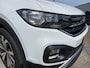 Volkswagen T-Cross 1.0 TSI Life Design Black App connect / Airco / Parkeersensoren / Extra getint glas / 17"LM Velgen