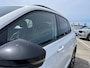 Volkswagen T-Cross 1.0 TSI Life Design Black App connect / Airco / Parkeersensoren / Extra getint glas / 17"LM Velgen