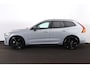 Volvo XC60 T8 Recharge AWD Plus Black Edition - Luchtvering - Panorama/schuifdak - IntelliSafe Assist & Surround - 360º Camera - Harman/Kardon audio - Adaptieve LED koplampen - Verwarmde voorstoelen, stuur & achterbank - Parkeersensoren voor & achter - Elektr. bedienb. voorstoelen met geheugen - Head up display - Draadloze tel. lader - Extra getint glas - Inklapbare trekhaak - 21' LMV