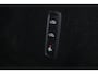 Volvo XC60 T8 Recharge AWD Plus Black Edition - Luchtvering - Panorama/schuifdak - IntelliSafe Assist & Surround - 360º Camera - Harman/Kardon audio - Adaptieve LED koplampen - Verwarmde voorstoelen, stuur & achterbank - Parkeersensoren voor & achter - Elektr. bedienb. voorstoelen met geheugen - Head up display - Draadloze tel. lader - Extra getint glas - Inklapbare trekhaak - 21' LMV