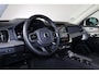 Volvo XC90 T8 Recharge AWD Ultra Dark - Luchtvering - Panorama/schuifdak - IntelliSafe Assist & Surround - 360º Camera - Bowers & Wilkins audio - Adaptieve LED koplampen - Verwarmde voorstoelen, stuur & achterbank - Parkeersensoren voor & achter - Elektr. bedienb. voorstoelen met geheugen - Geventileerde voorstoelen - Head up display - Draadloze tel. lader - Extra getint glas - Inklapbare trekhaak - 21' LMV