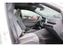 Volkswagen Golf 1.5 eTSI 150pk DSG R-Line Navi | Adaptief Cruise | Apple/Android Carplay | Achteruitrijcamera | Schuif/Kantel dak