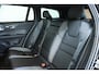 Volvo V60 B4 R-Design | Bowers & Wilkins Premium Audio | Adaptive Cruise Control | Gelamineerde Zijruiten | 360° Parkeercamera | BLIS | 20'' Lichtmetalen velgen | Parkeersensoren voor + achter | Panoramadak | Dealeronderhouden |